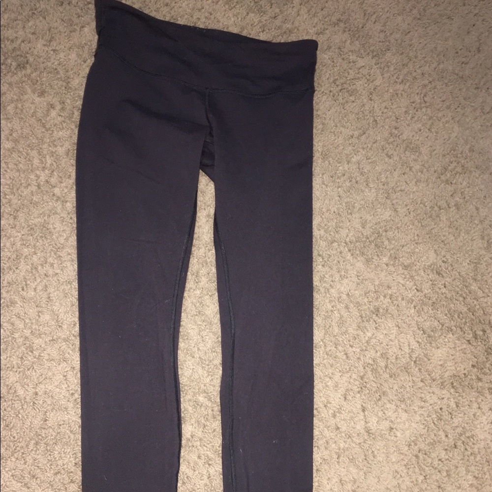 Black lulu lemon wonderunders size 8
